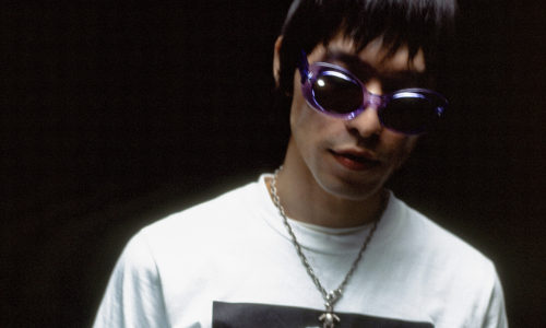 「懂哥」都在抢的 Supreme x Number (N)ine，其实是这「柯本墨镜」…