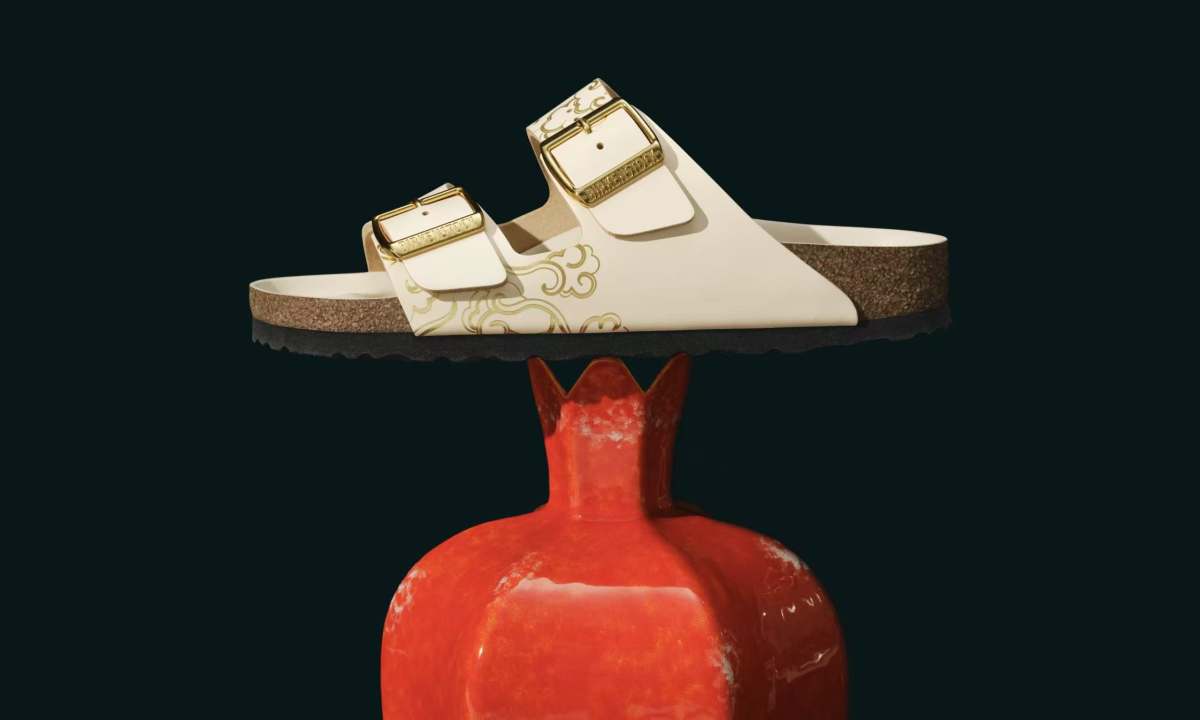 BIRKENSTOCK 推出马年新春系列