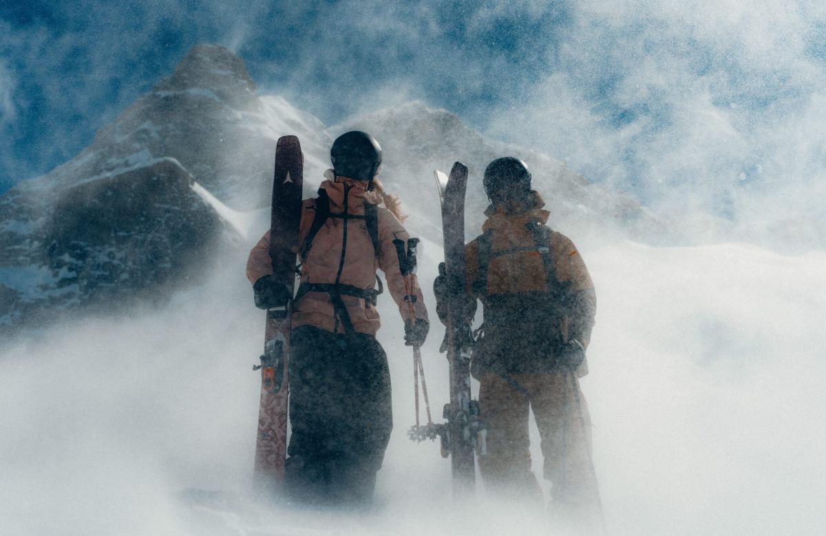 ARC’TERYX 再度携手 Atomic 打造 2025 Grottoflage 系列