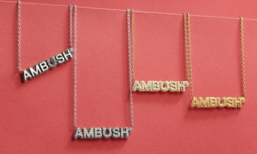 AMBUSH 推出马年主题饰品