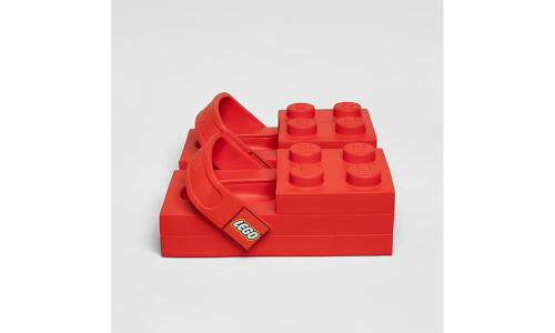 LEGO® x Crocs 合作版积木鞋来袭