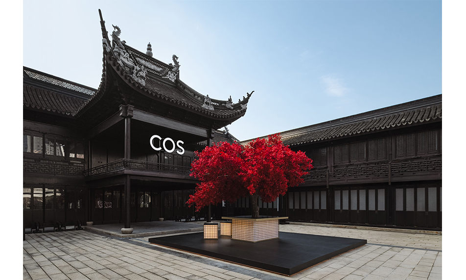 COS 马年新春限时臻享空间于上海天后宫启幕