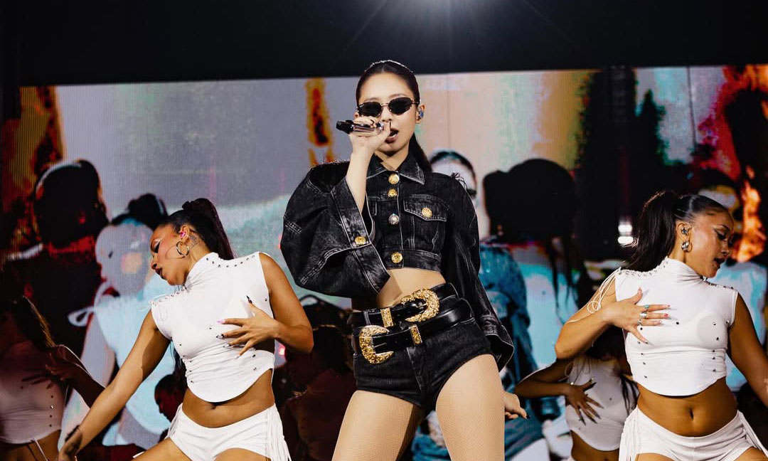 Ray-Ban 这「老古董」，被 Jennie 和 A$AP Rocky「盘活」了