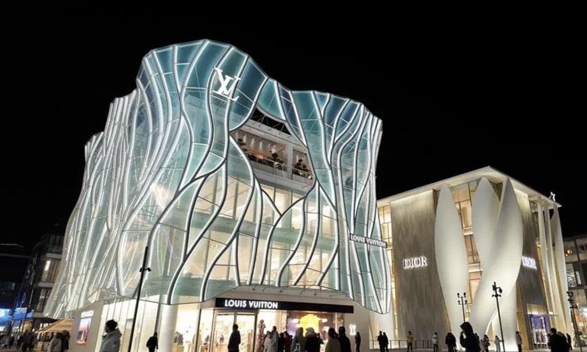 重金押注 LV、DIOR，其他品牌沦为 LVMH「棋子」？