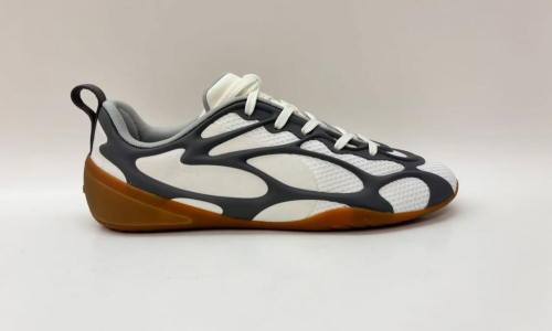 Justin Bieber 率先曝光 SKYLRK 最新鞋款设计