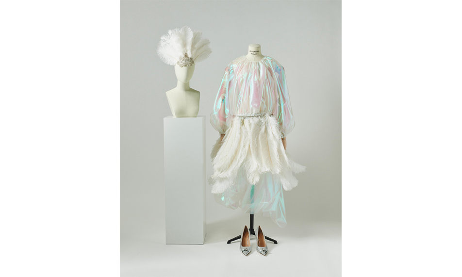 JW Anderson 携手 Justin Vivian Bond 跨界为新歌剧《Sue  的并发症》设计服装