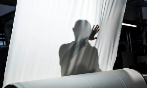 Loro Piana 正式发布顶级纱线「Royal Lightness」