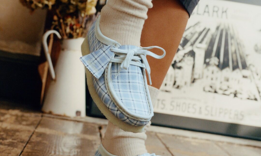 Clarks Originals 推出 Wallabee™ 蓝色格纹新作