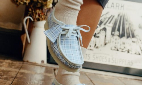 Clarks Originals 推出 Wallabee™ 蓝色格纹新作
