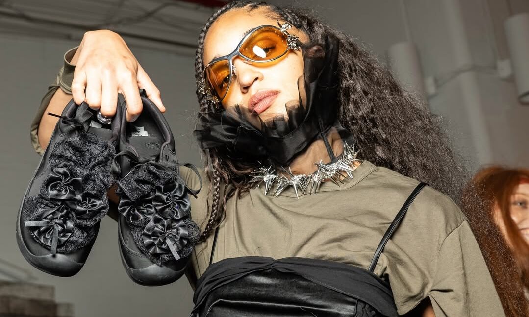 KEEN 携手 Collina Strada 推出限量版鞋履系列