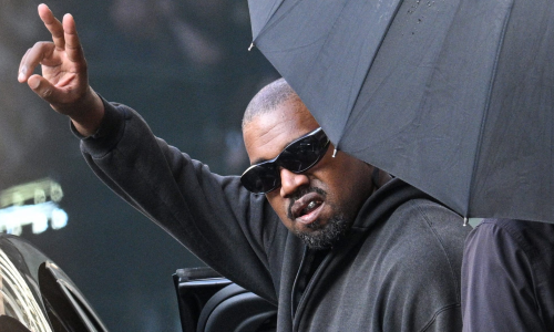 上百万人抢票后，Ye 在洛杉矶的演出加开一场