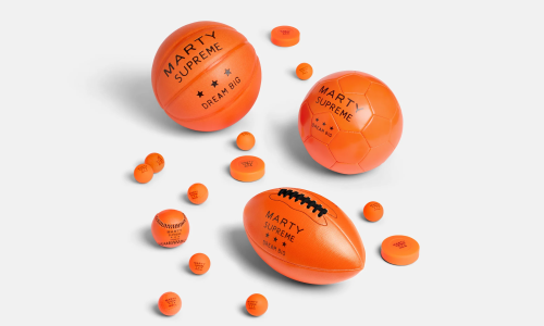 A24 发售《Marty Supreme》主题球类周边