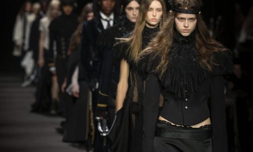 Ann Demeulemeester 发布 2026 秋冬系列
