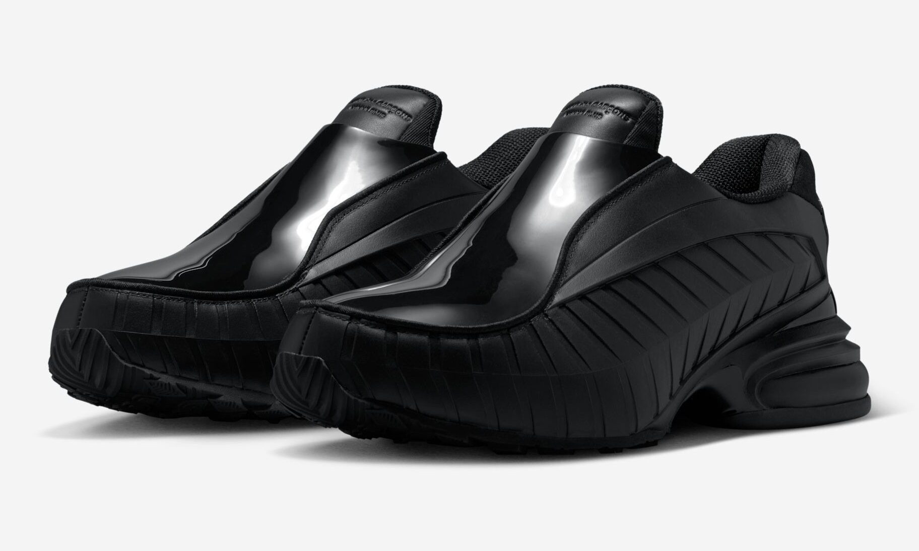 COMME des GARÇONS HOMME PLUS x Nike Air Max Dolce 鞋款即将发售