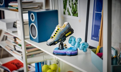 LEGO® 与 Nike 联手推出 Air Max 95「Neon」积木套装