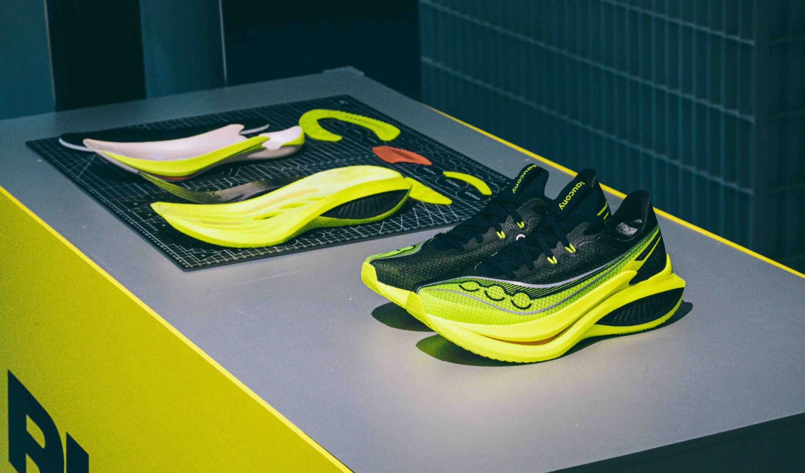 Saucony 索康尼 ENDORPHIN PRO 啡鹏 5 全新升级