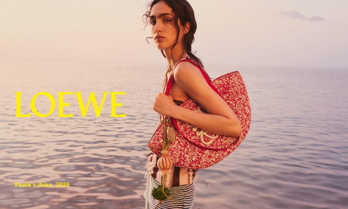 LOEWE 发布最新「Paula’s Ibiza」广告片