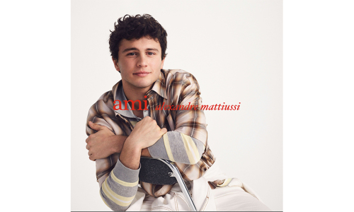 AMI PARIS 携手 JOÃO NEVES 演绎全新春季系列