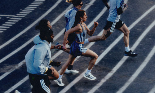 adidas 第一季度表现超出预期
