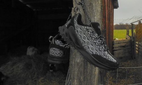 KEEN 携手 18 East 推出限量版运动鞋