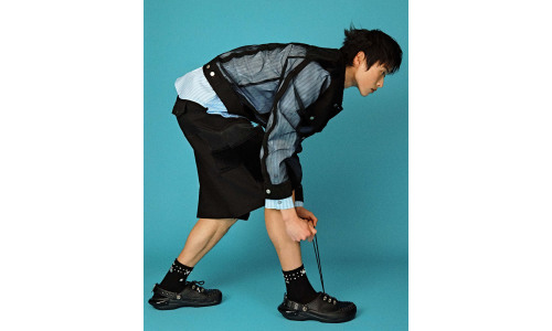 Andersson Bell 携手 Crocs 打造全新联名系列