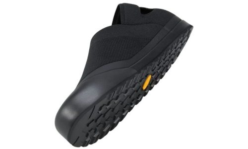 ARC’TERYX 发布新款穆勒鞋