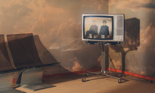 PRADA 举办第十四届 PRADA Mode 展览「Satellites II」