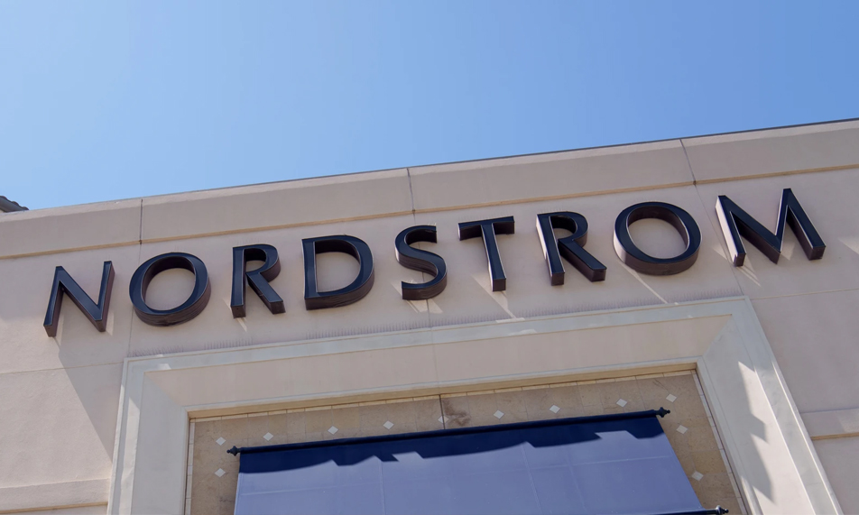 CHROME HEARTS 起诉 Nordstrom 其配饰系列抄袭品牌标志性十字架图案