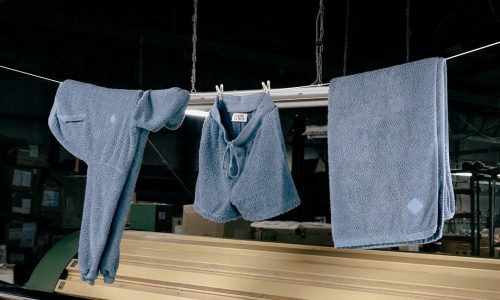 BYREDO 携手 A-Girls 发布 「Wakayama」系列