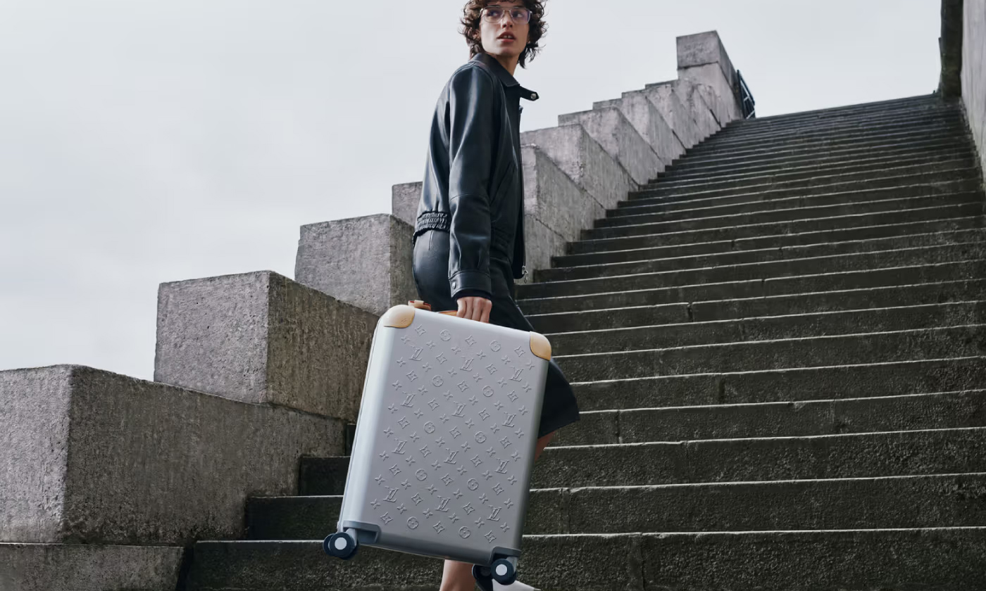 LOUIS VUITTON 携手 Marc Newson 推出 Horizon Aluminum 铝制旅行箱系列
