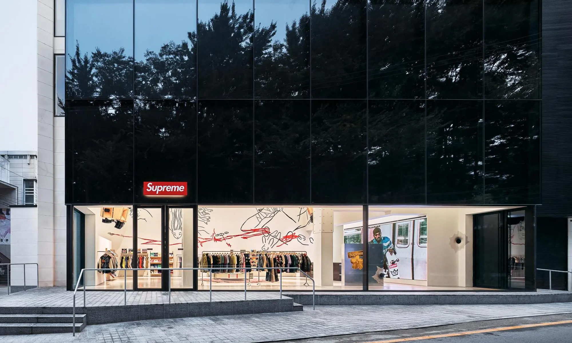 Supreme 首尔第二家门店预计 8 月正式开业