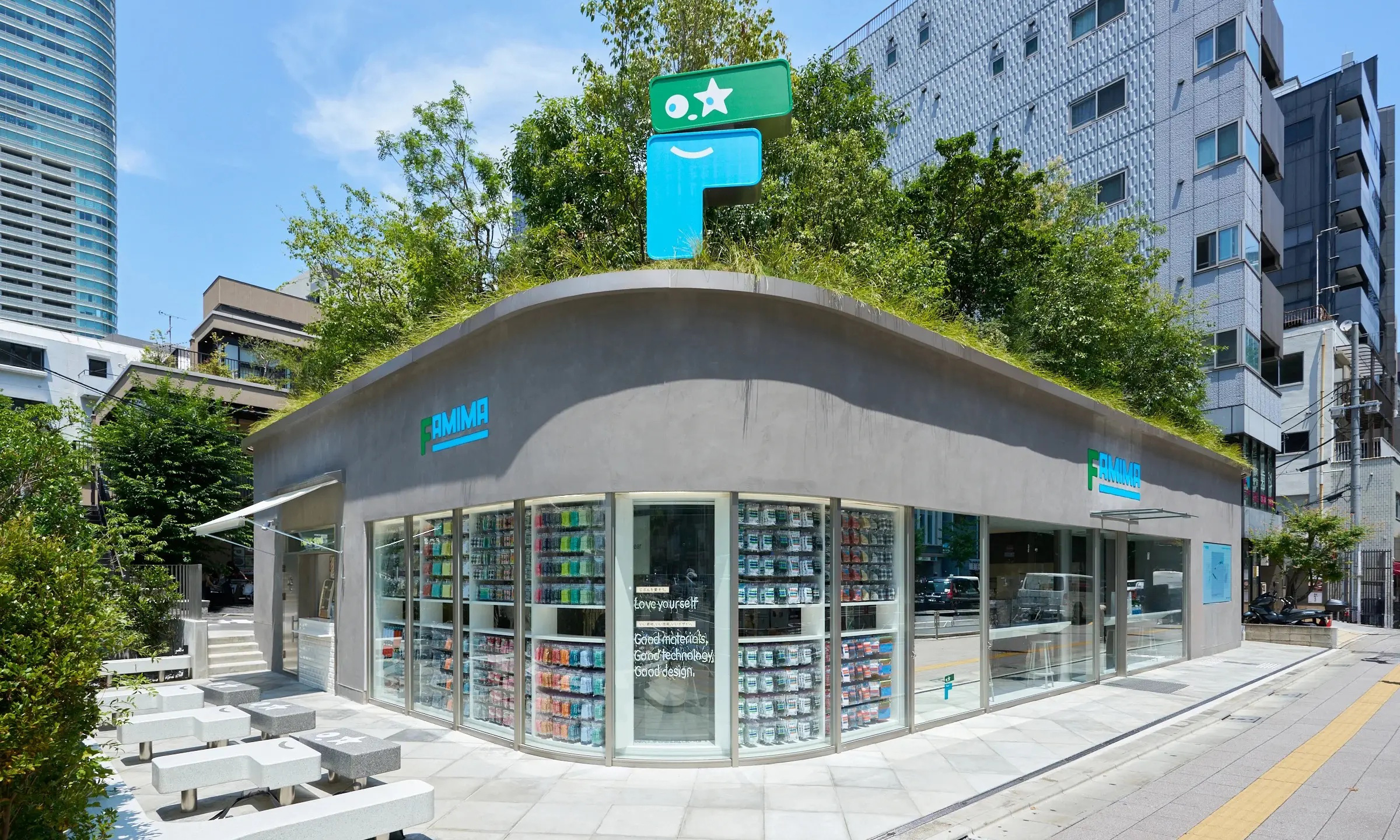 这家 NIGO® 打造的「全家便利店」,要排队才能进入?