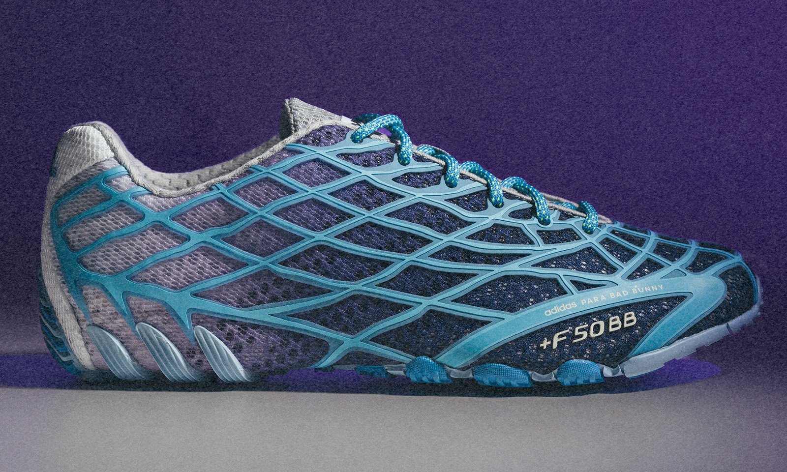 adidas Originals 与 Bad Bunny 发布 F50 Ghost Sprint 联名鞋款
