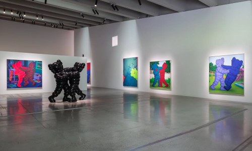 KAWS 韩国个展「FRIENDS AND NEIGHBORS」正式开幕