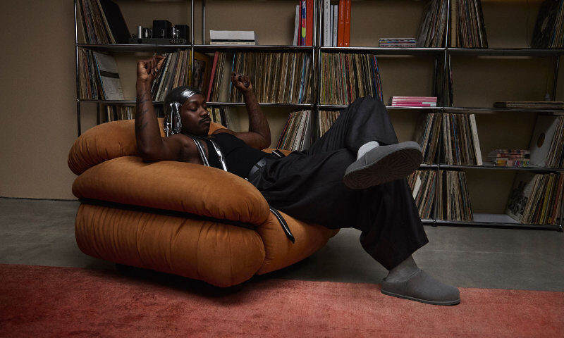 UGG 携手 Channel Tres、Nicole McLaughlin 发布 2026 秋季系列