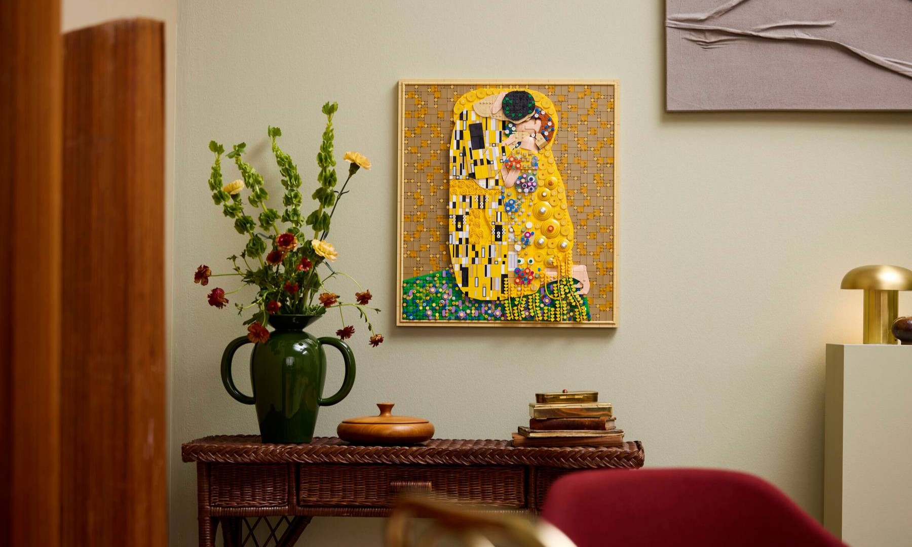 LEGO® 艺术系列推出古斯塔夫·克里姆特名画《吻》