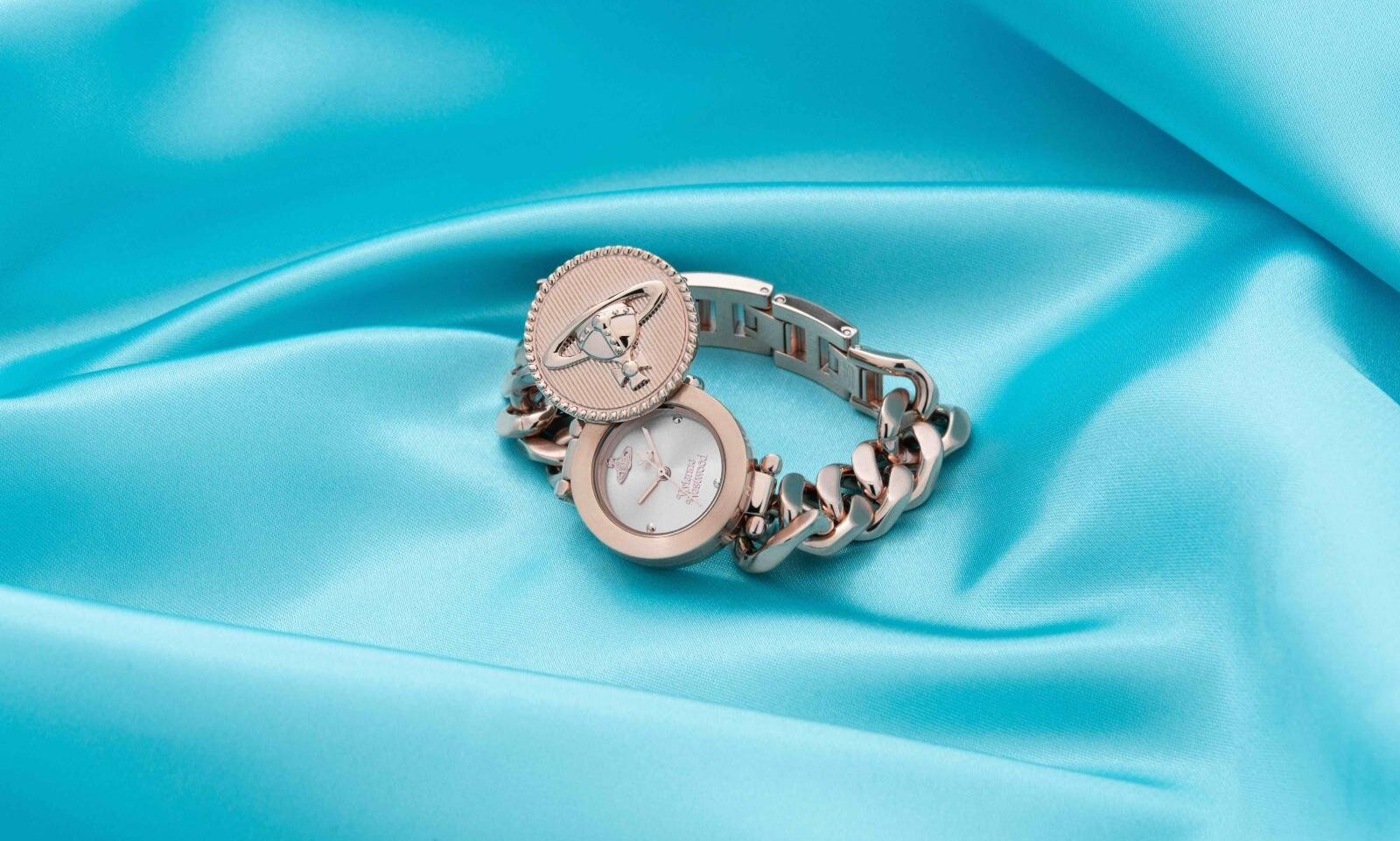 Vivienne Westwood 推出日本限定玫瑰金配色 Orb Button 腕表