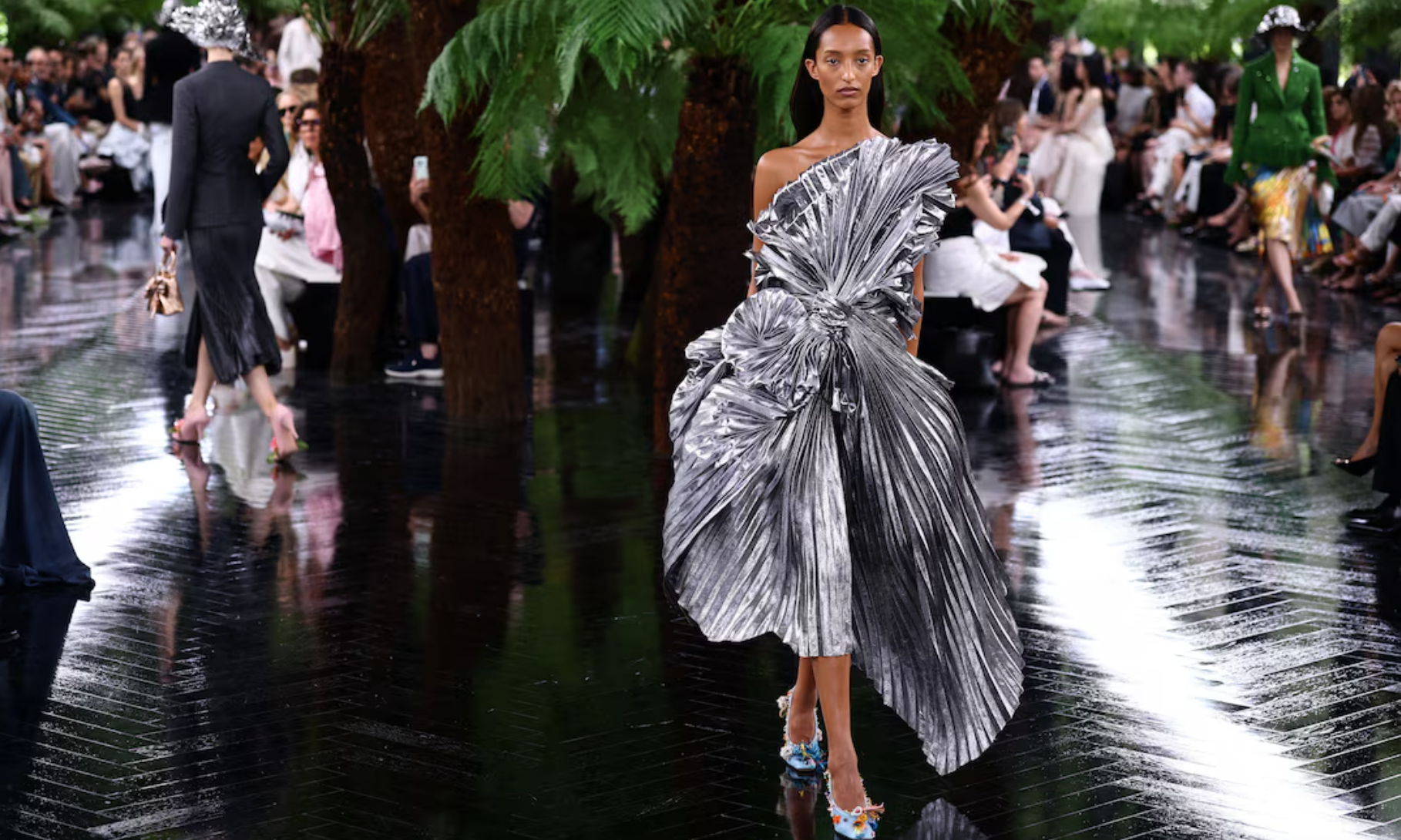 DIOR 发布 2027 秋冬高定系列