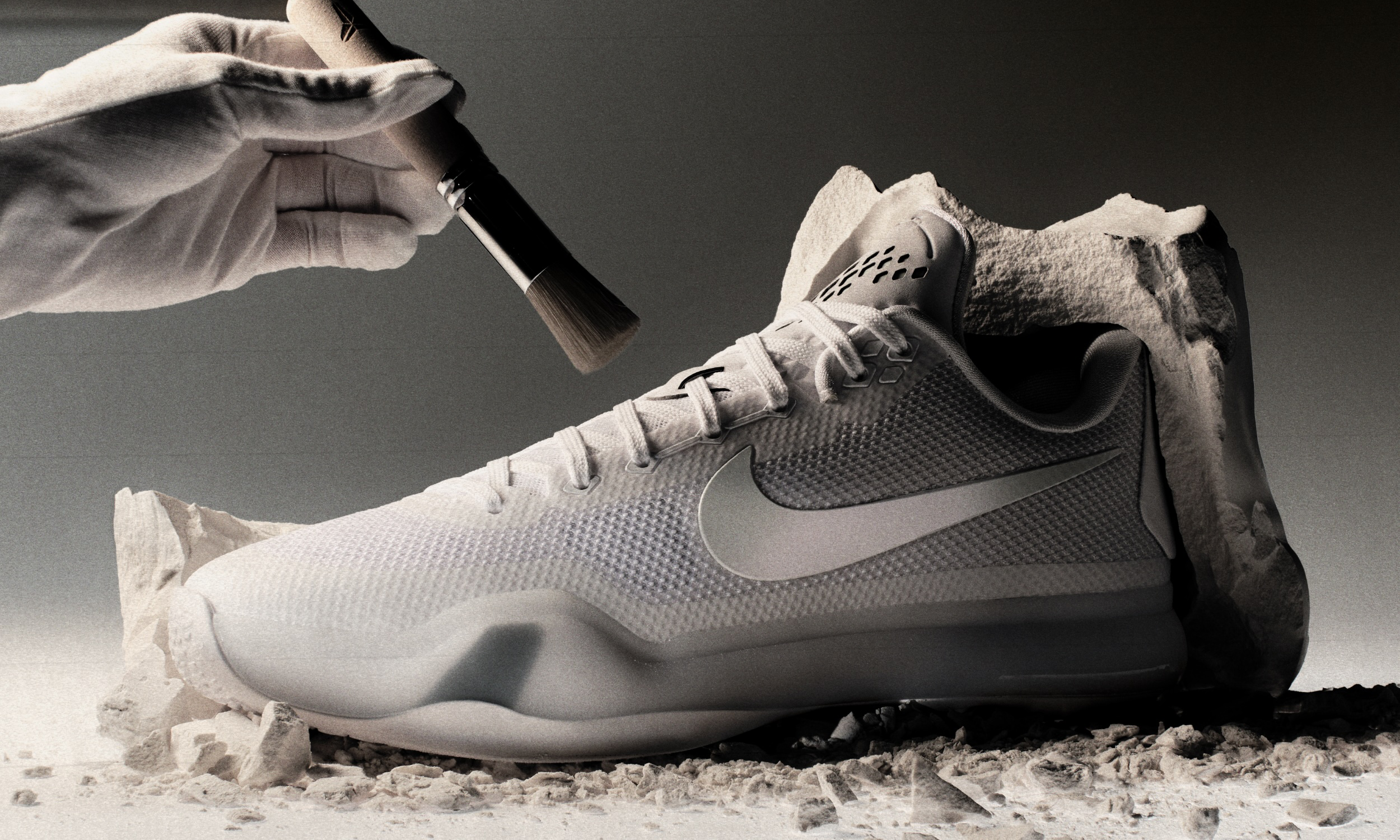 经典战靴重塑归来，Nike Kobe 10 Protro 即将发售
