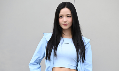 金智秀 JISOO 空降北京国贸，萨洛蒙「多元之蓝」席卷盛夏