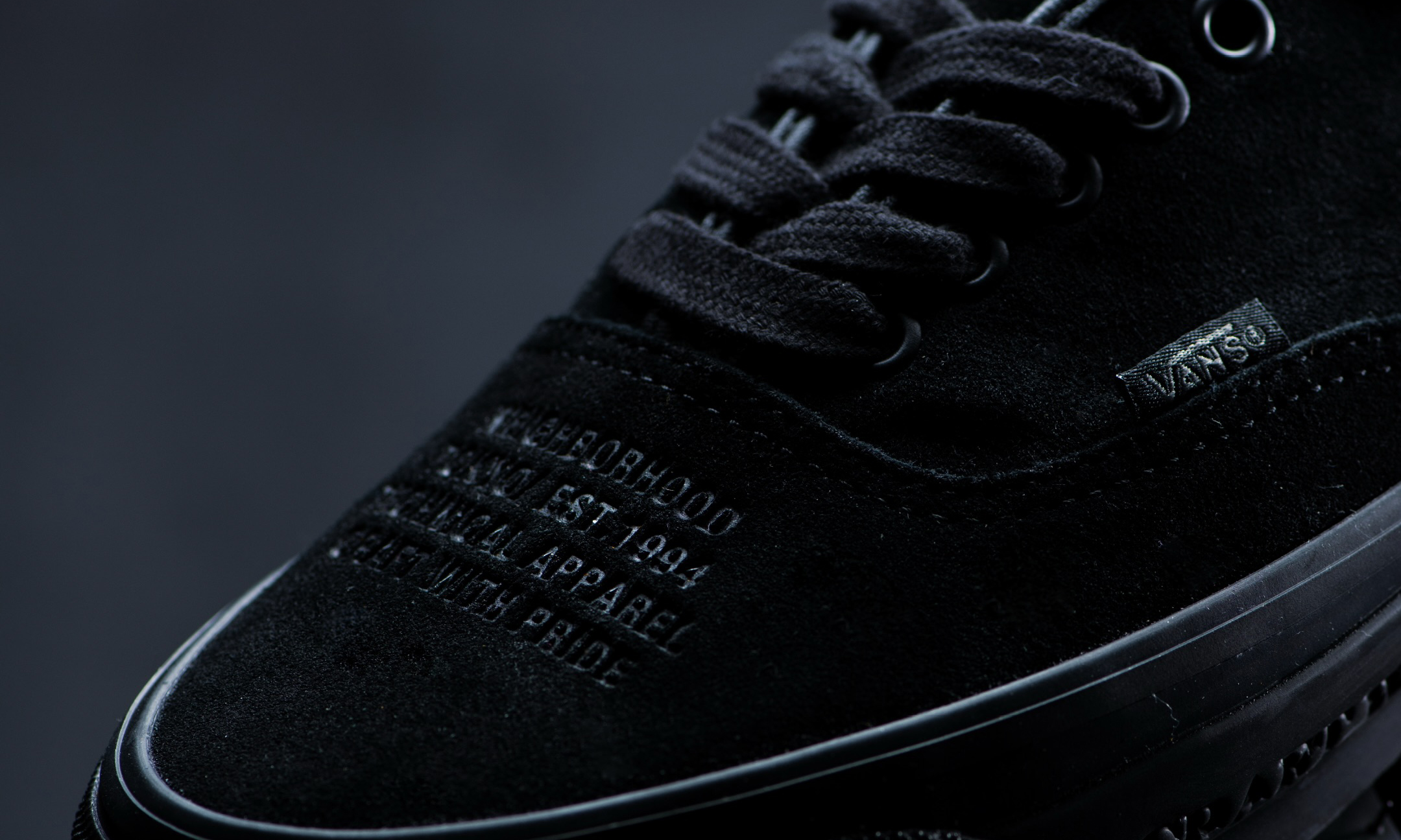 NEIGHBORHOOD 携手 OTW by Vans 推出全新联名鞋款 Authentic 44