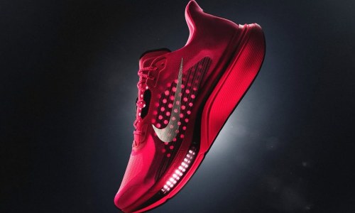 Nike 发布全新 Pegasus Plus 2 跑鞋
