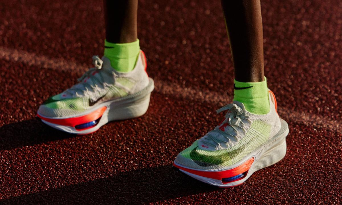 新一代顶级竞速跑鞋 Nike Alphafly 4 正式发布