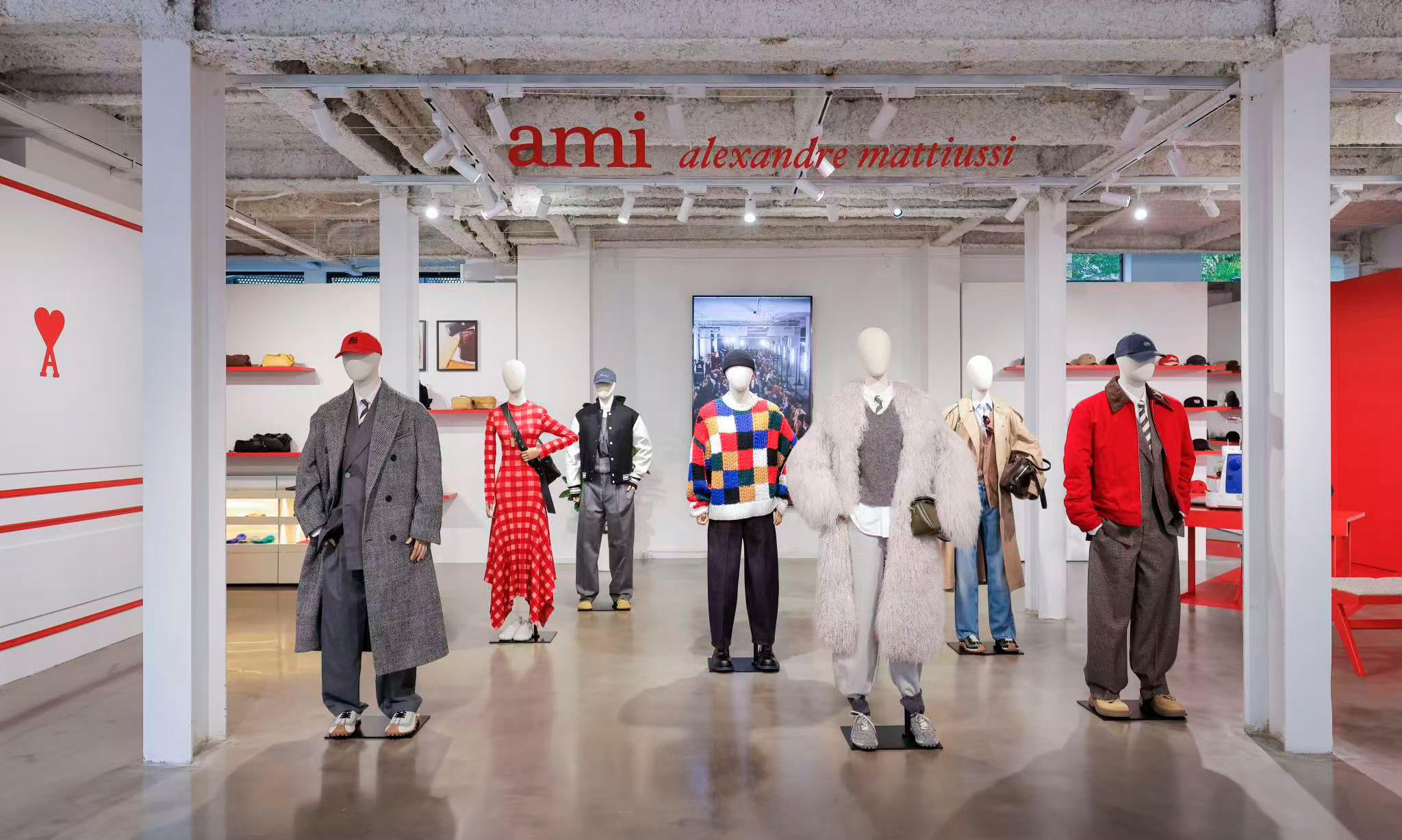 AMI PARIS 于 FUFU 上海开设限定时装屋