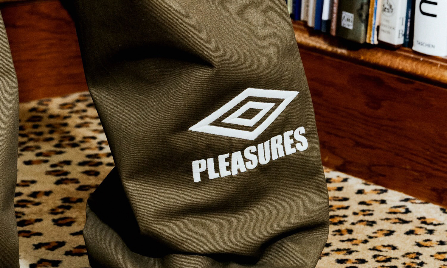 Umbro x PLEASURES 26 秋冬全新合作胶囊系列释出