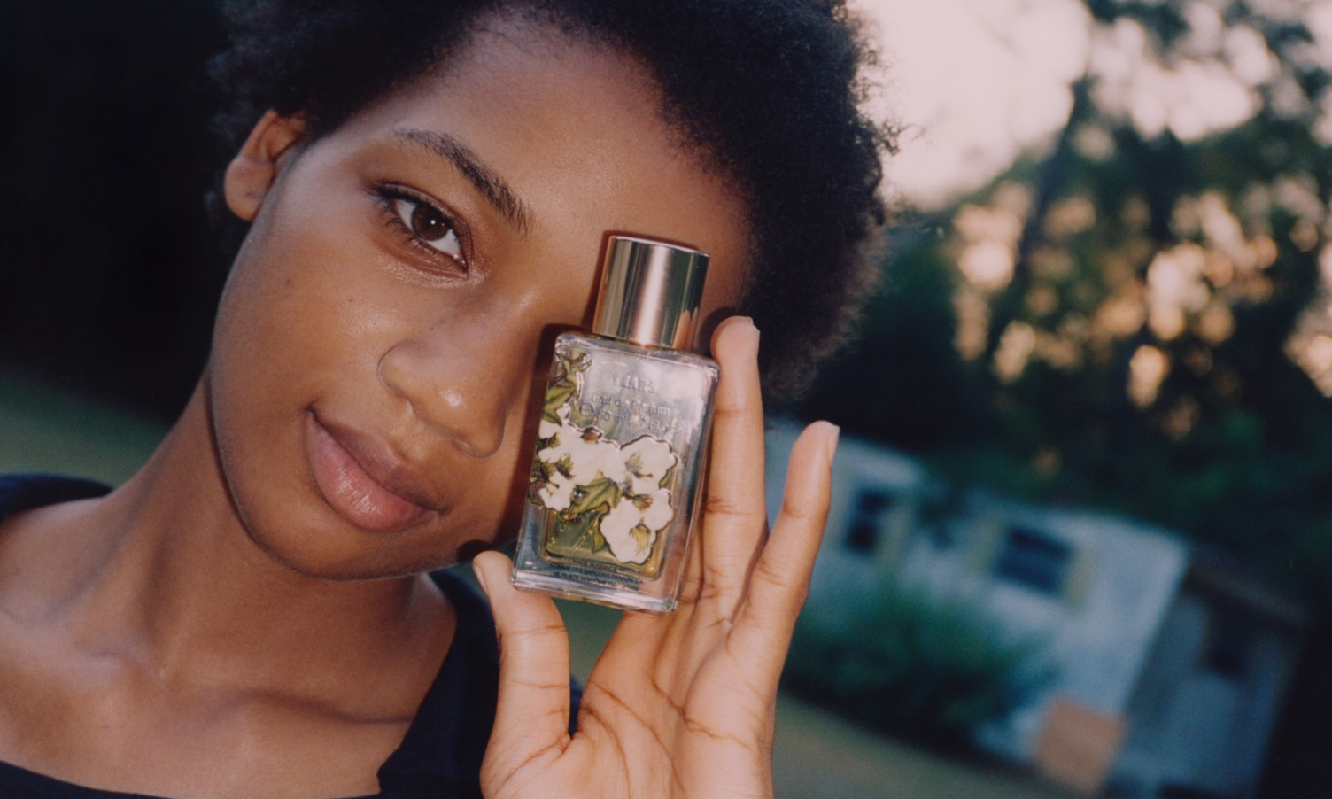 Denim Tears 携手 Comme des Garçons Parfums 推出全新香水「Tears」