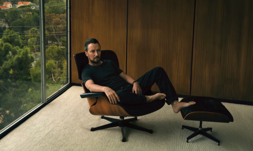 Anthony Vaccarello 确定离任 SAINT LAURENT