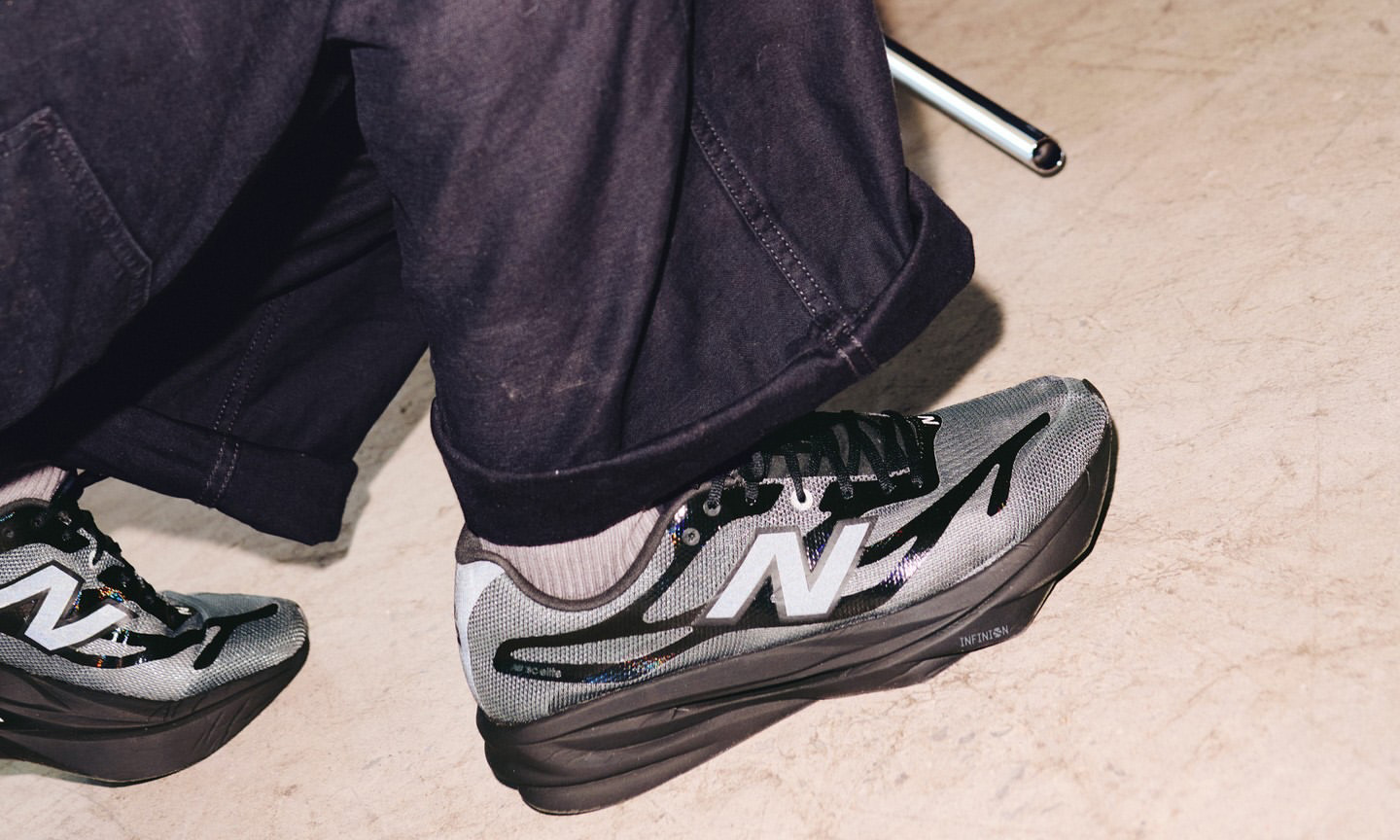 New Balance 携手 Dover Street Market 推出全新联名鞋款