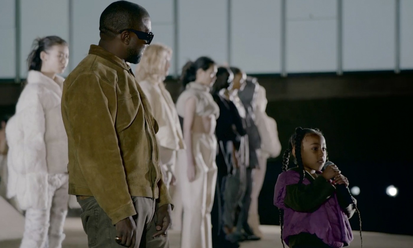 Ye 计划在洛杉矶新旗舰店举办 YEEZY 时装秀