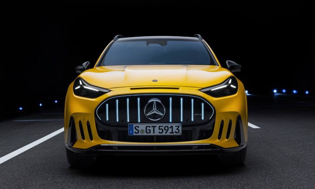 Mercedes-AMG 发布全新纯电 GT SUV 家族